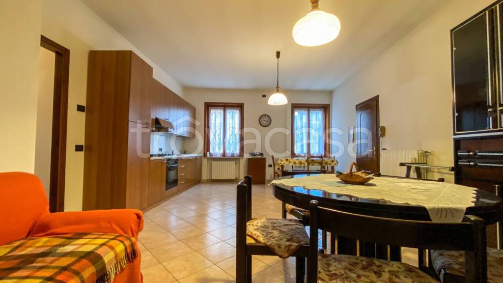 casa indipendente in vendita a Gussola