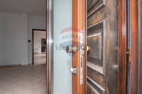 pentavano in vendita a Gussola