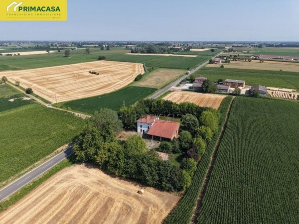 casa indipendente in vendita a Gussola