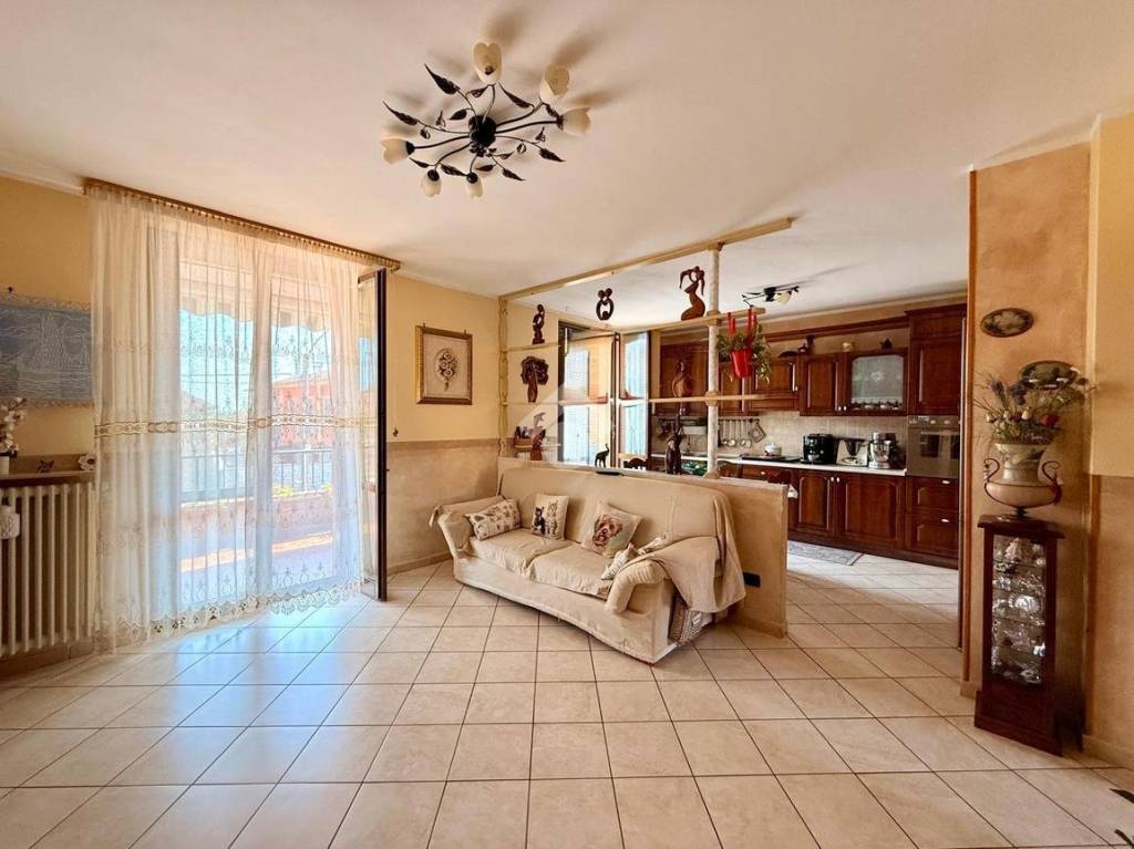 casa indipendente in vendita a Gussola