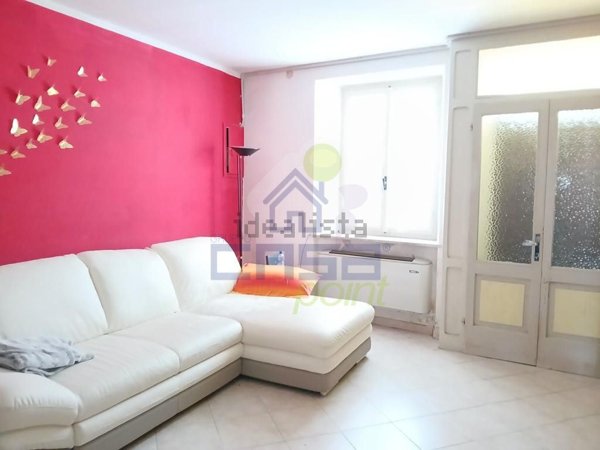 casa indipendente in vendita ad Isola Dovarese