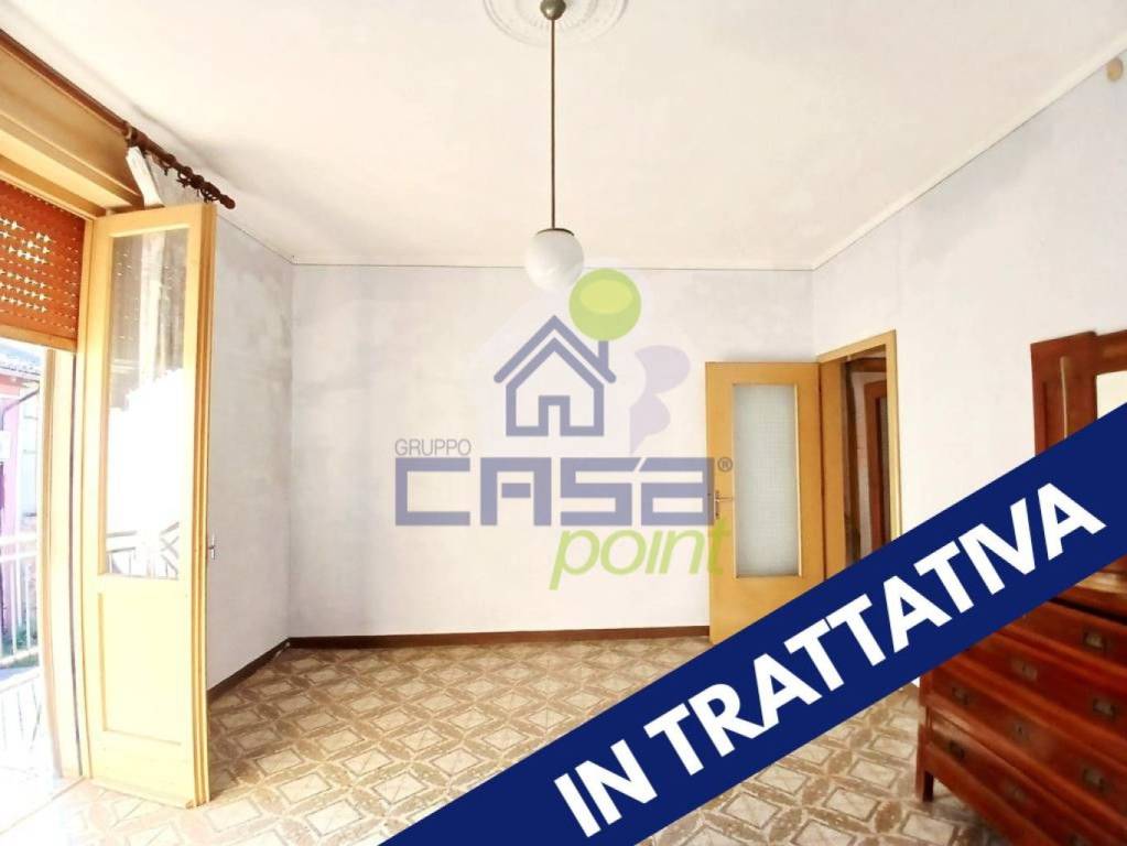 casa indipendente in vendita ad Isola Dovarese
