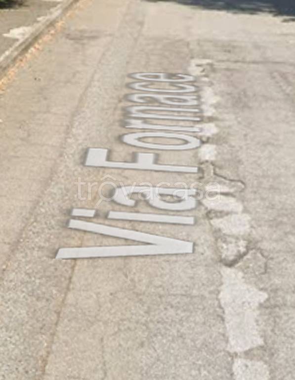 locale commerciale in vendita ad Isola Dovarese