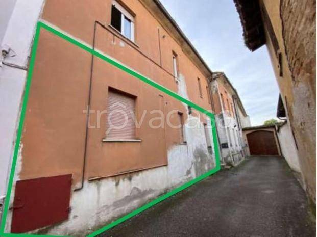appartamento in vendita ad Isola Dovarese