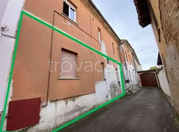appartamento in vendita ad Isola Dovarese