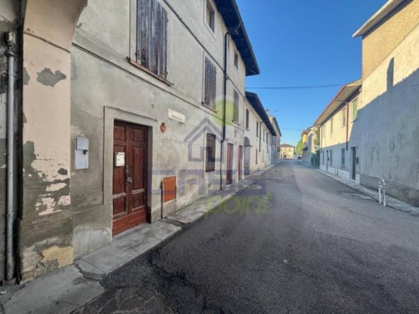 casa indipendente in vendita ad Isola Dovarese