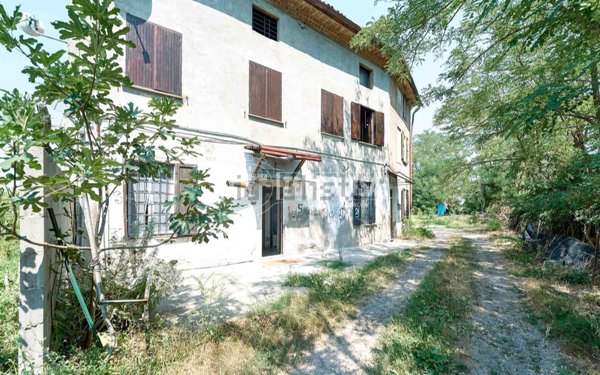 appartamento in vendita ad Isola Dovarese