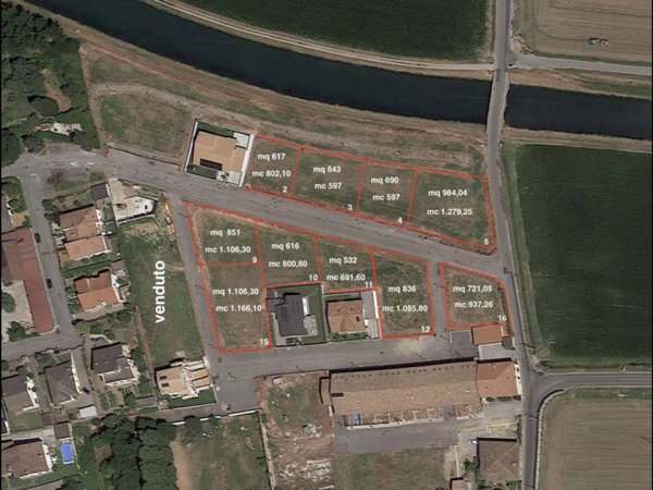 terreno edificabile in vendita ad Izano