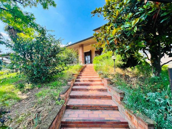 casa indipendente in vendita ad Izano