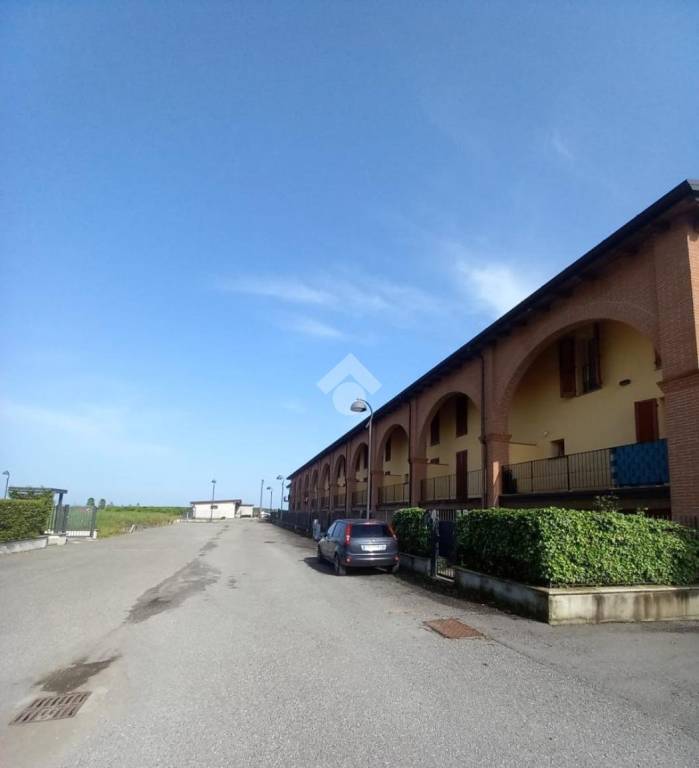 casa indipendente in vendita ad Izano