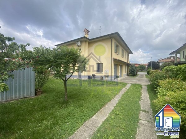 casa indipendente in vendita ad Izano
