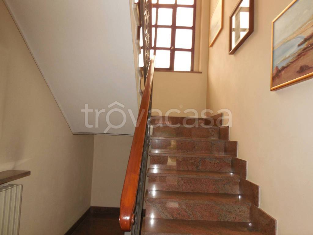casa indipendente in vendita ad Izano