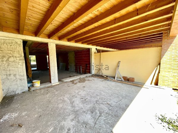 casa indipendente in vendita ad Izano