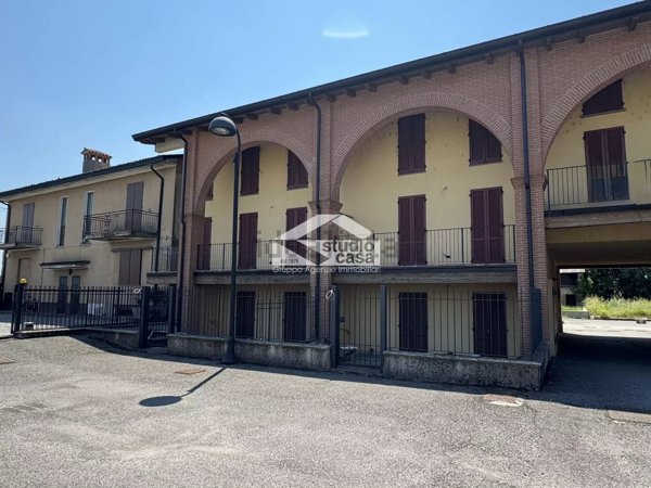 casa indipendente in vendita ad Izano