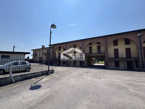 casa indipendente in vendita ad Izano