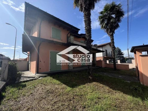 casa indipendente in vendita a Madignano