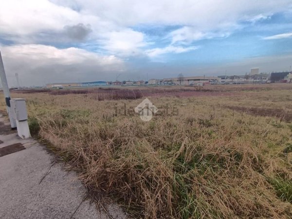 casa indipendente in vendita a Madignano