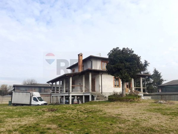 casa indipendente in vendita a Madignano