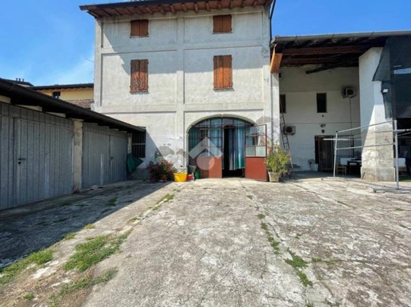casa indipendente in vendita a Madignano
