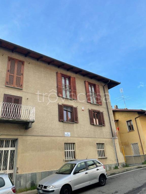 appartamento in vendita a Pinerolo in zona Abbadia Alpina