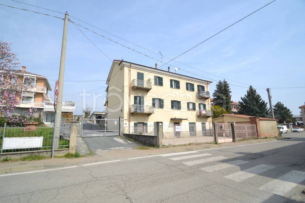 appartamento in vendita a Pinerolo in zona Abbadia Alpina