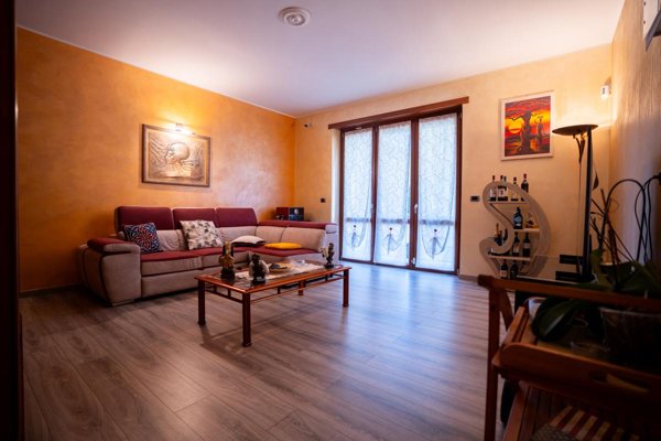 appartamento in vendita a Pinerolo in zona Baudenasca