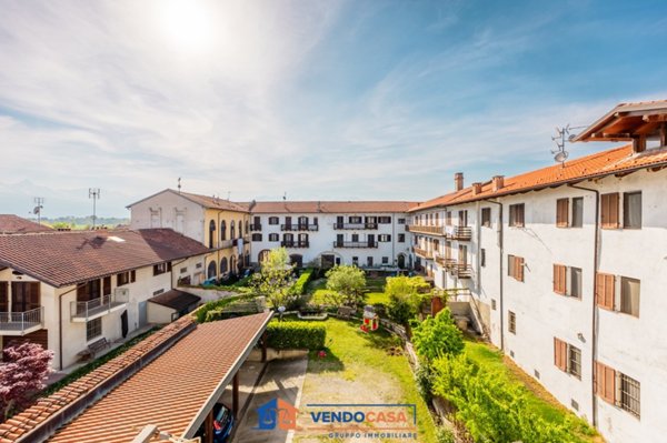 appartamento in vendita a Pinerolo in zona Baudenasca