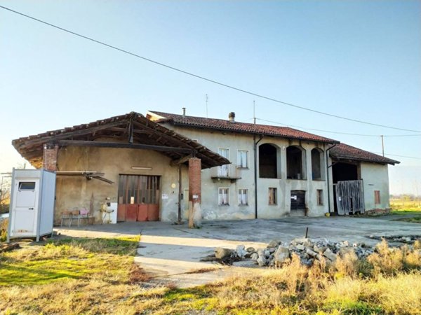 casa indipendente in vendita a Pinerolo in zona Riva