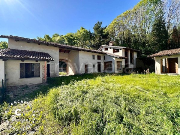casa indipendente in vendita a Pinerolo in zona Losani