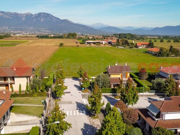 terreno edificabile in vendita a Pinerolo in zona Riva