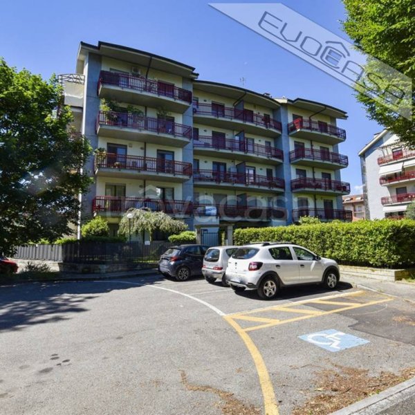 appartamento in vendita a Pinerolo in zona Baudenasca