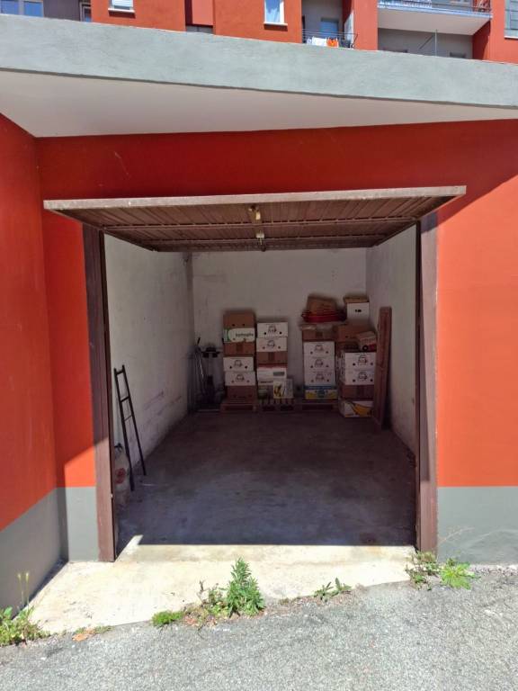casa indipendente in vendita a Pinerolo