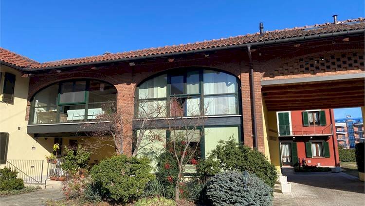 casa indipendente in vendita a Pinerolo