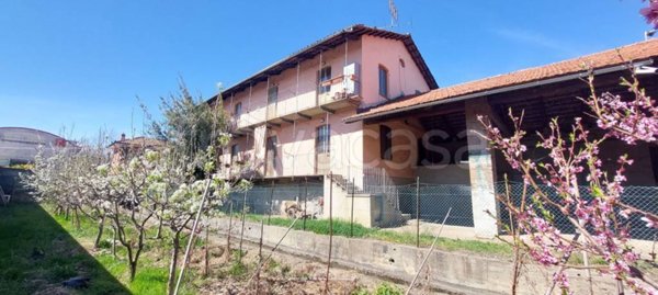 casa indipendente in vendita a Pinerolo