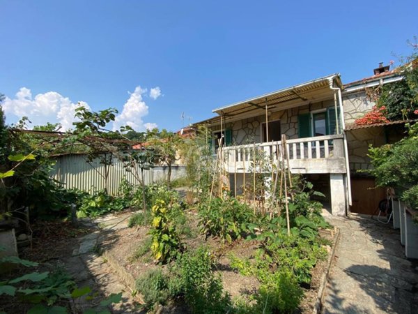 casa indipendente in vendita a Pinerolo