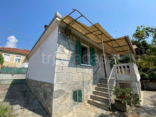 casa indipendente in vendita a Pinerolo
