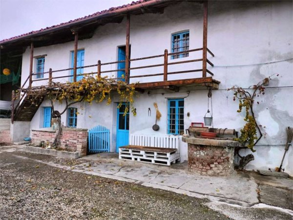 casa indipendente in vendita a Pinerolo
