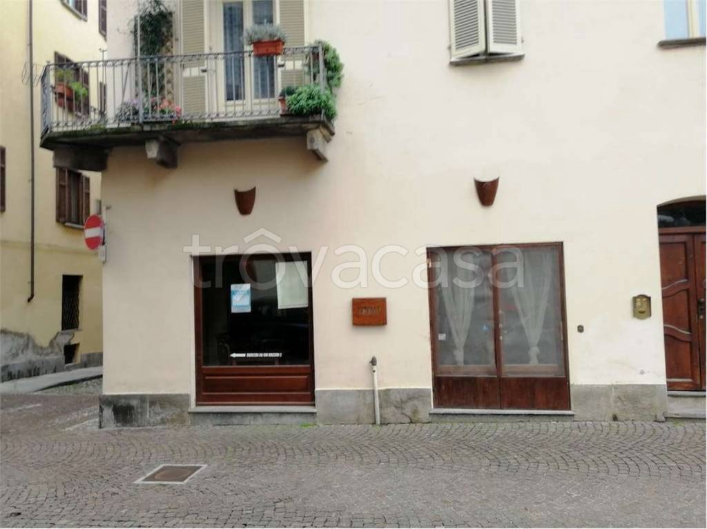 negozio in vendita a Pinerolo