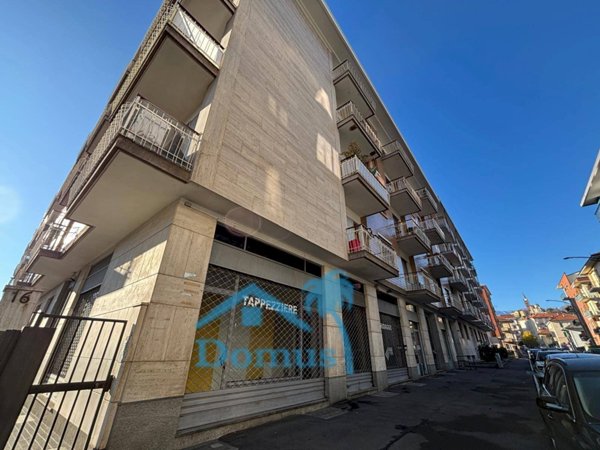 locale commerciale in vendita a Pinerolo