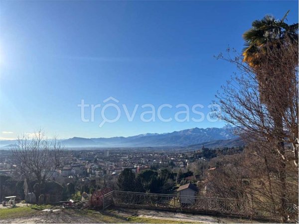 casa indipendente in vendita a Pinerolo