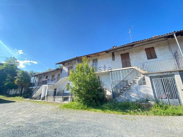 casa indipendente in vendita a Pinerolo
