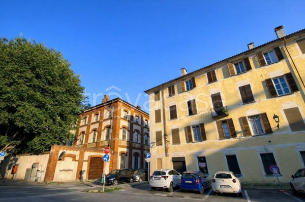 negozio in vendita a Pinerolo