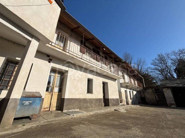 casa indipendente in vendita a Pinerolo in zona Abbadia Alpina