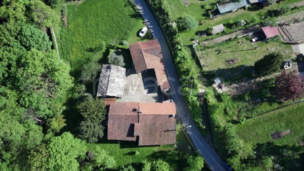 casa indipendente in vendita a Pinerolo in zona Abbadia Alpina