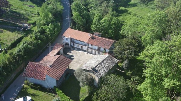 casa indipendente in vendita a Pinerolo in zona Abbadia Alpina