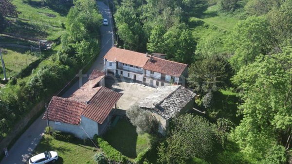 casa indipendente in vendita a Pinerolo in zona Abbadia Alpina