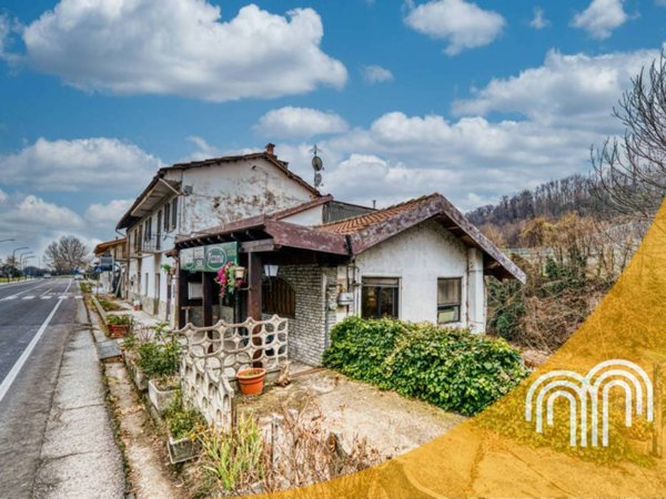 intera palazzina in vendita a Pinerolo in zona Abbadia Alpina