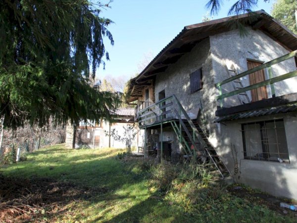 casa indipendente in vendita a Pinerolo