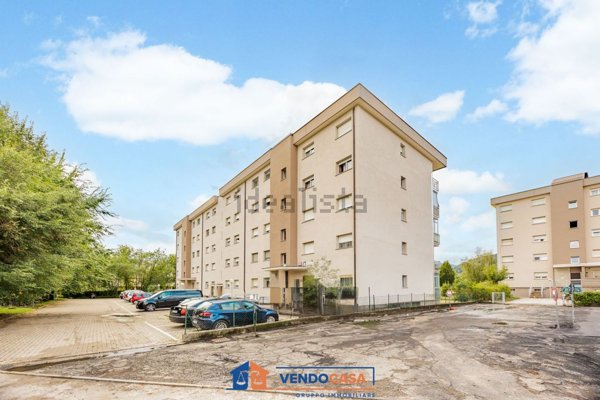 appartamento in vendita a Pinerolo in zona Abbadia Alpina