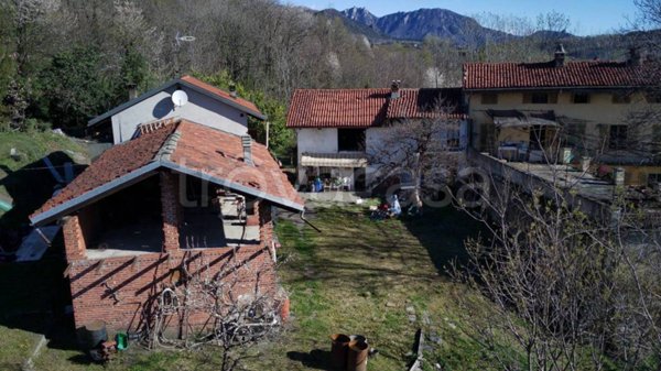 casa indipendente in vendita a Pinerolo